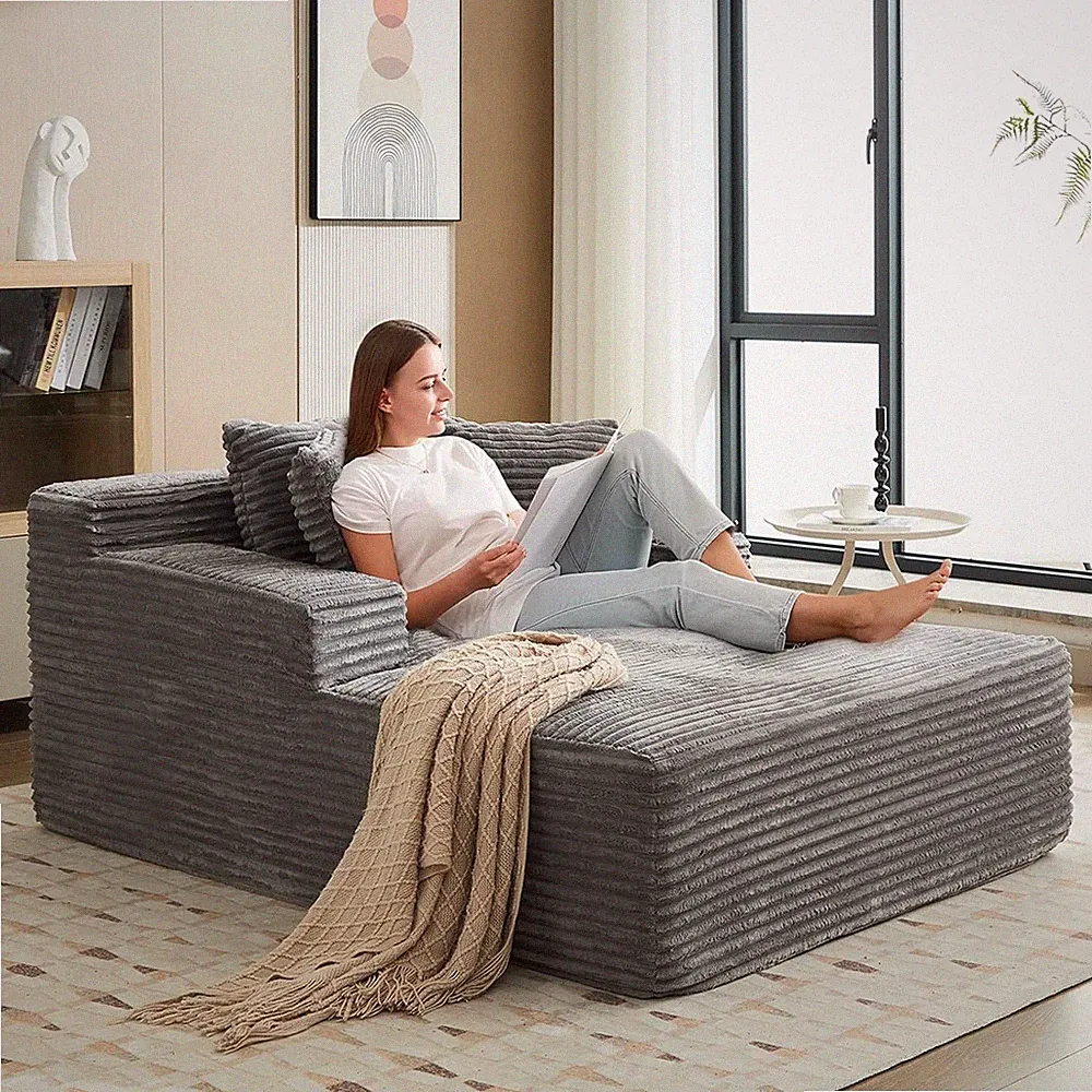 50 in Chaise